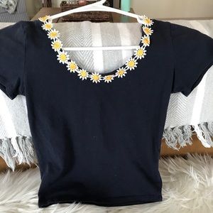 Flower neckline Cropped Shirt